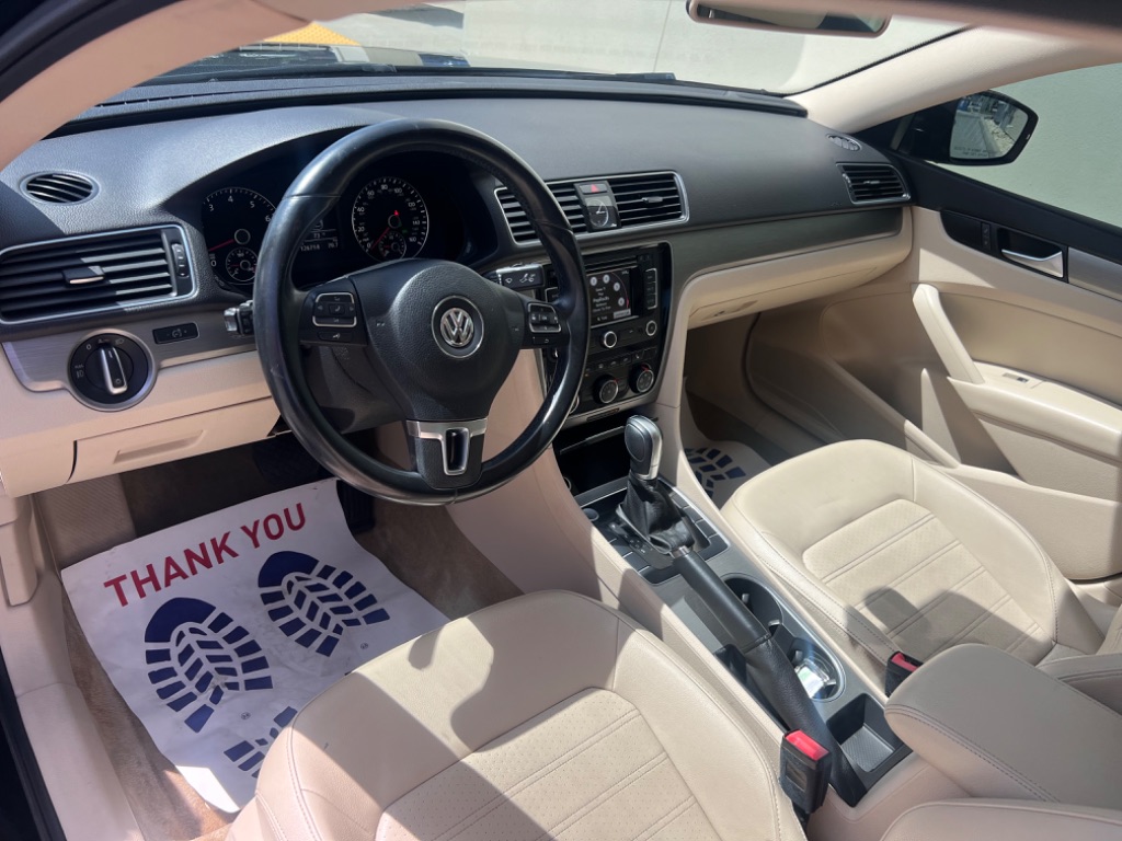 2015 Volkswagen Passat SE photo