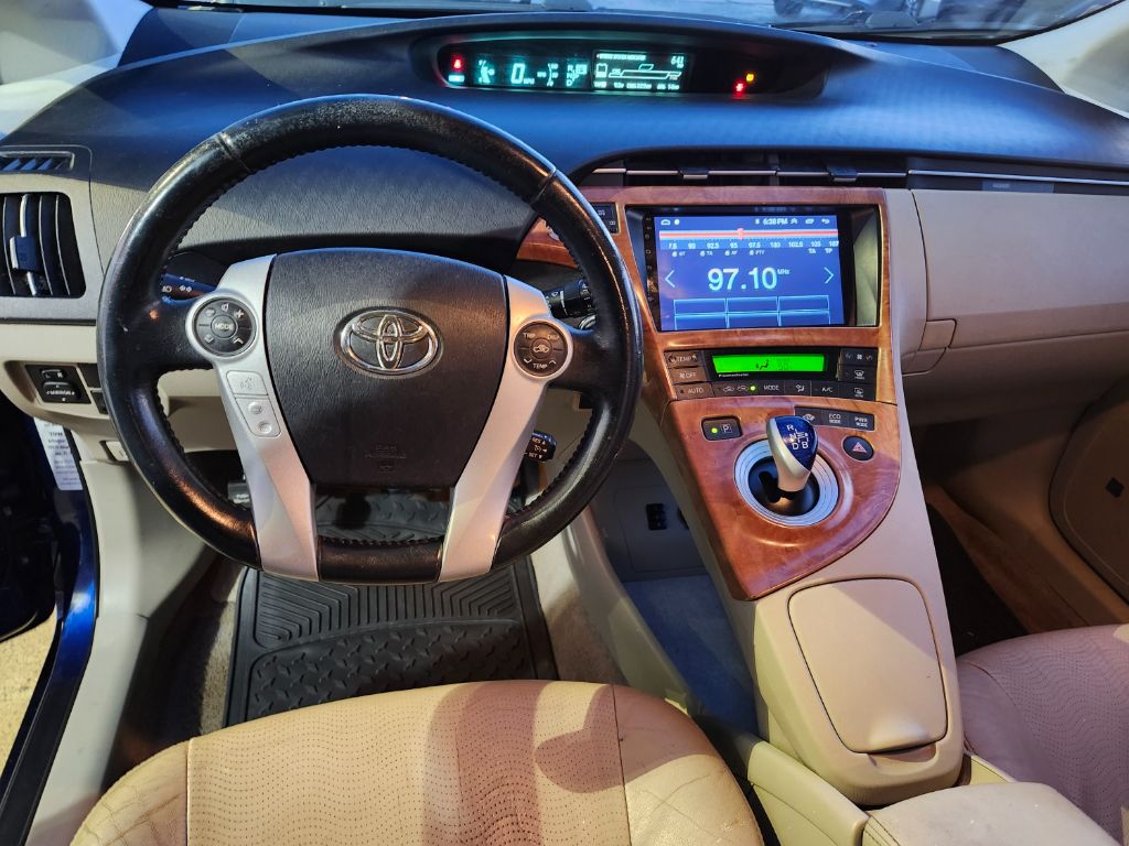 2010 Toyota Prius II photo