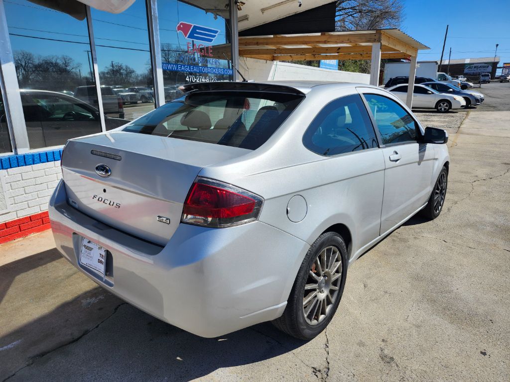 2009 Ford Focus SES photo