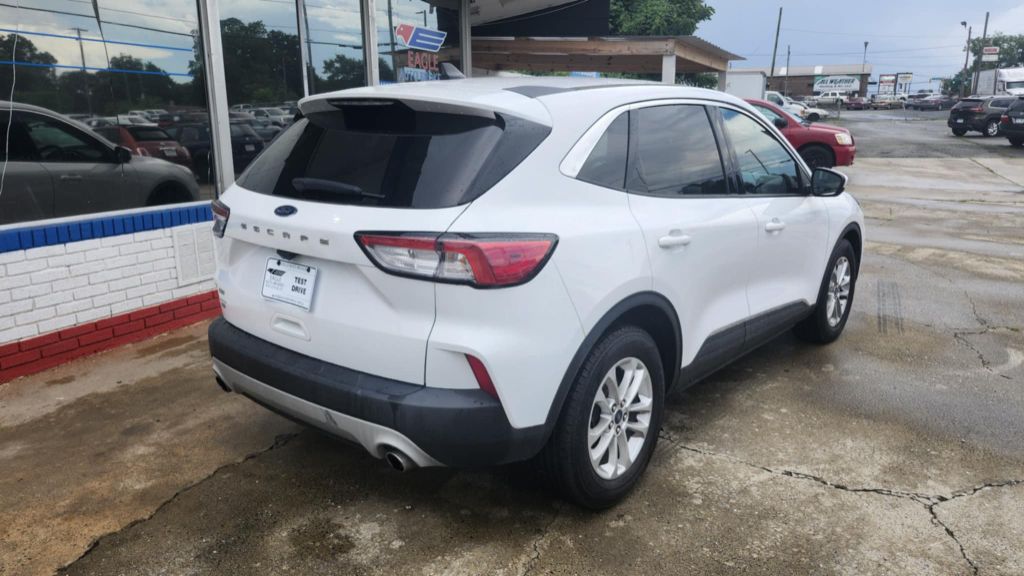 2021 Ford Escape - $13,500