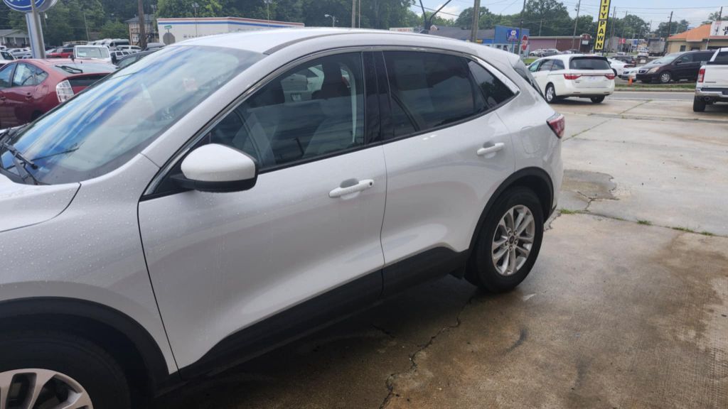 2021 Ford Escape - $13,500
