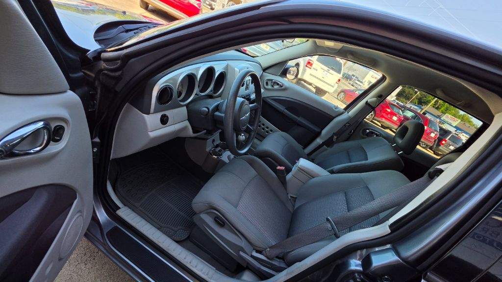 2008 Chrysler PT Cruiser - $5,900