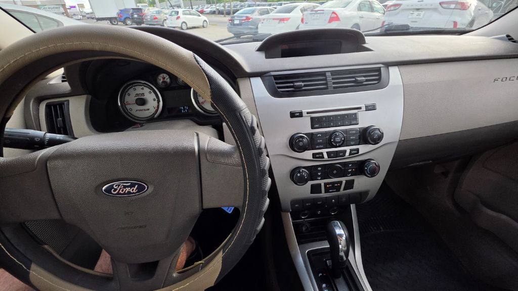 2011 Ford Focus - $6,900