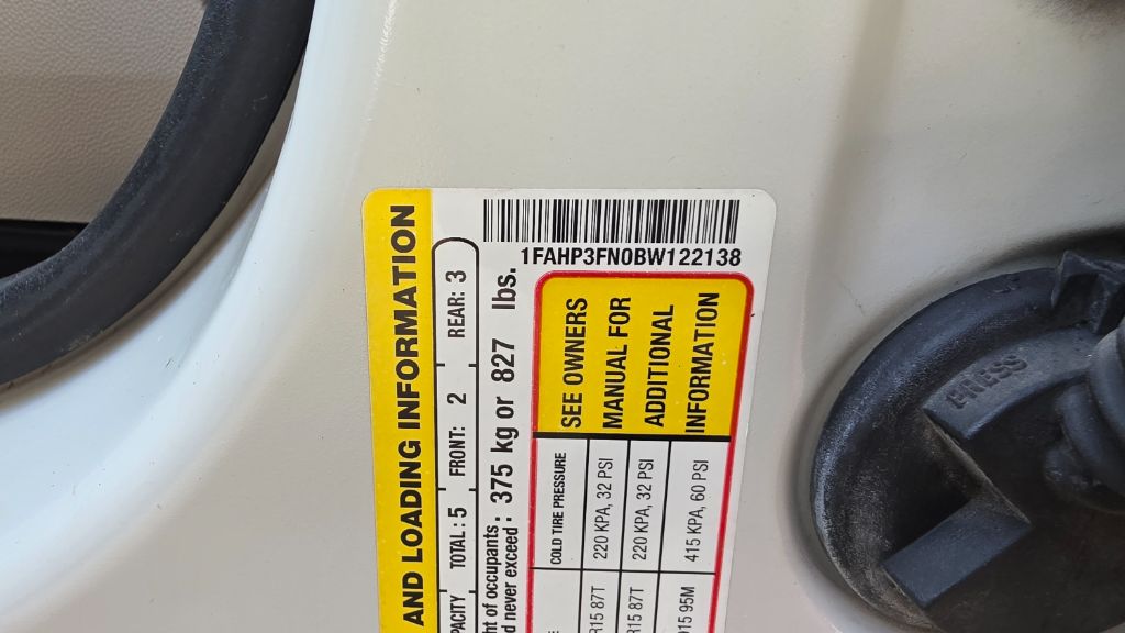 2011 Ford Focus - $6,900