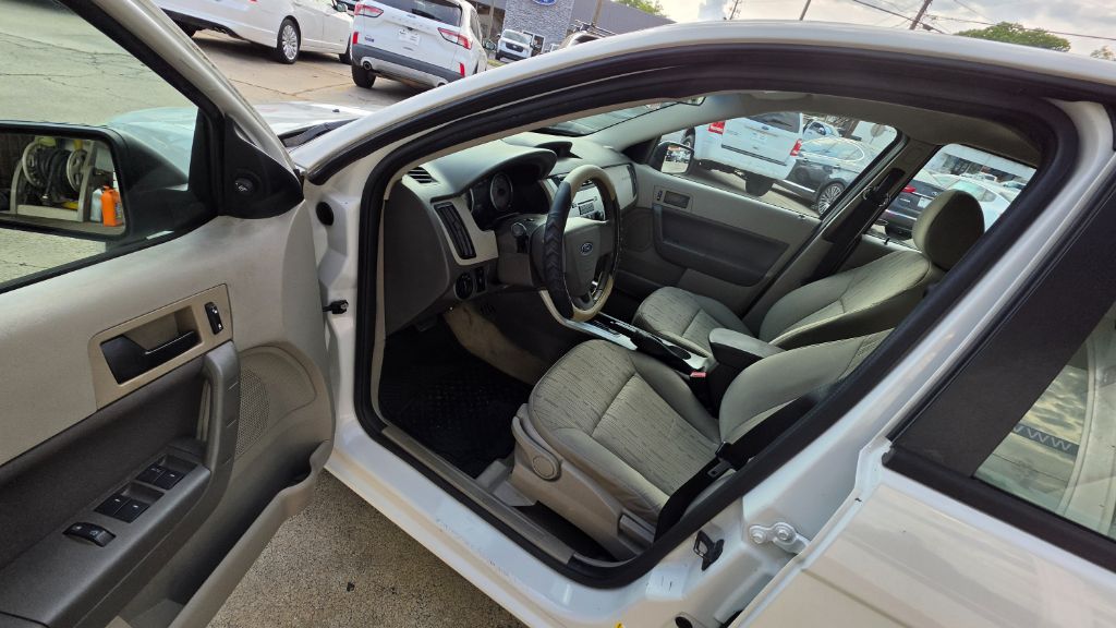 2011 Ford Focus - $6,900