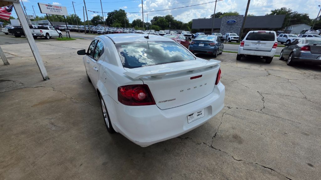 2014 Dodge Avenger - $7,900