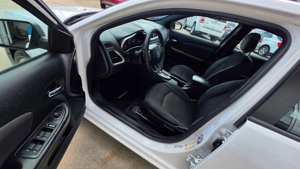 2014 Dodge Avenger - $7,900