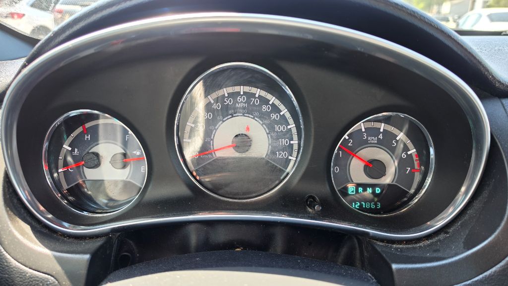 2012 Chrysler 200 - $7,500