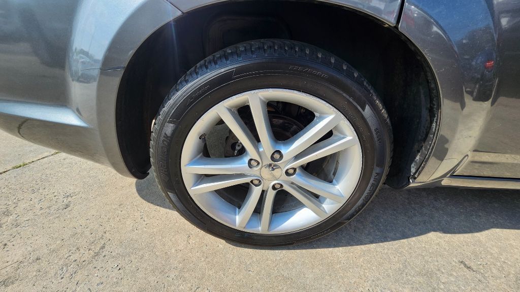 2013 Dodge Avenger - $6,900