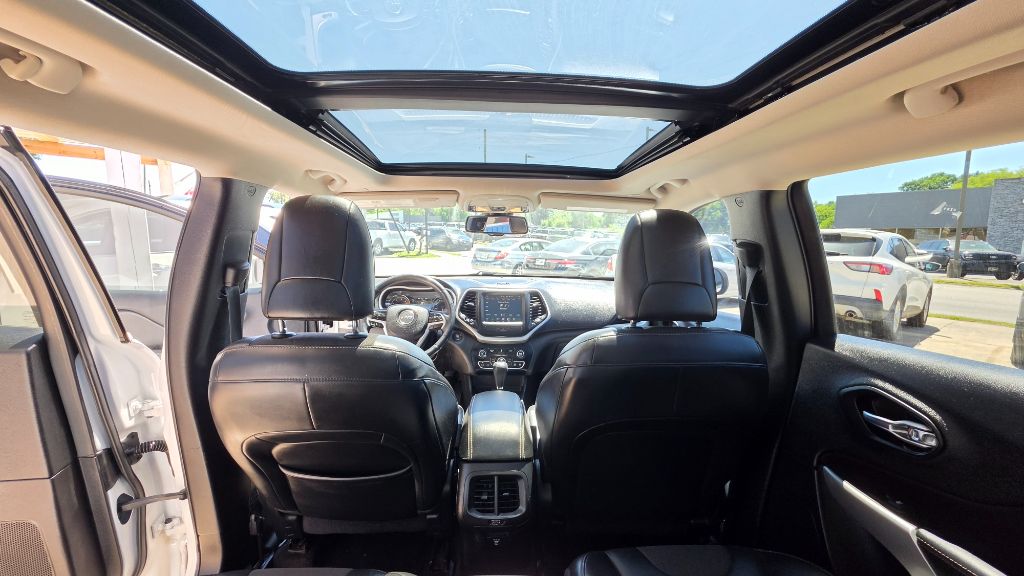 2018 Jeep Cherokee - $9,500