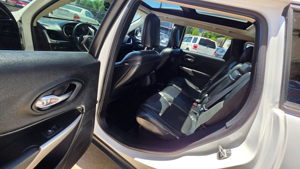 2018 Jeep Cherokee - $9,500