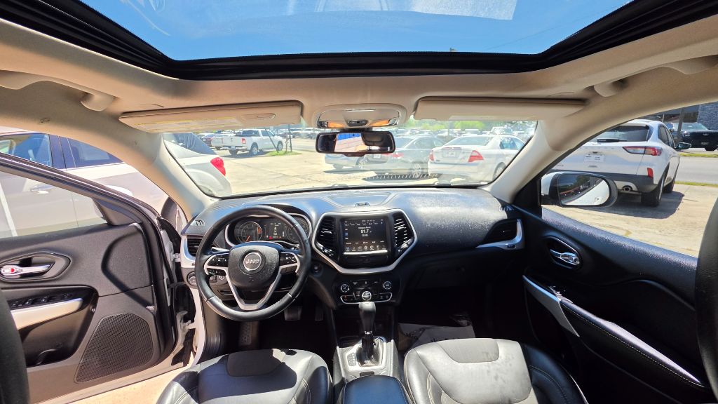 2018 Jeep Cherokee - $9,500