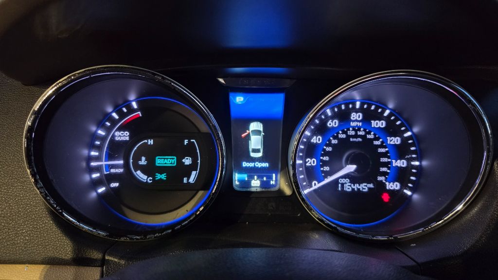 2014 Hyundai Sonata - $9,900