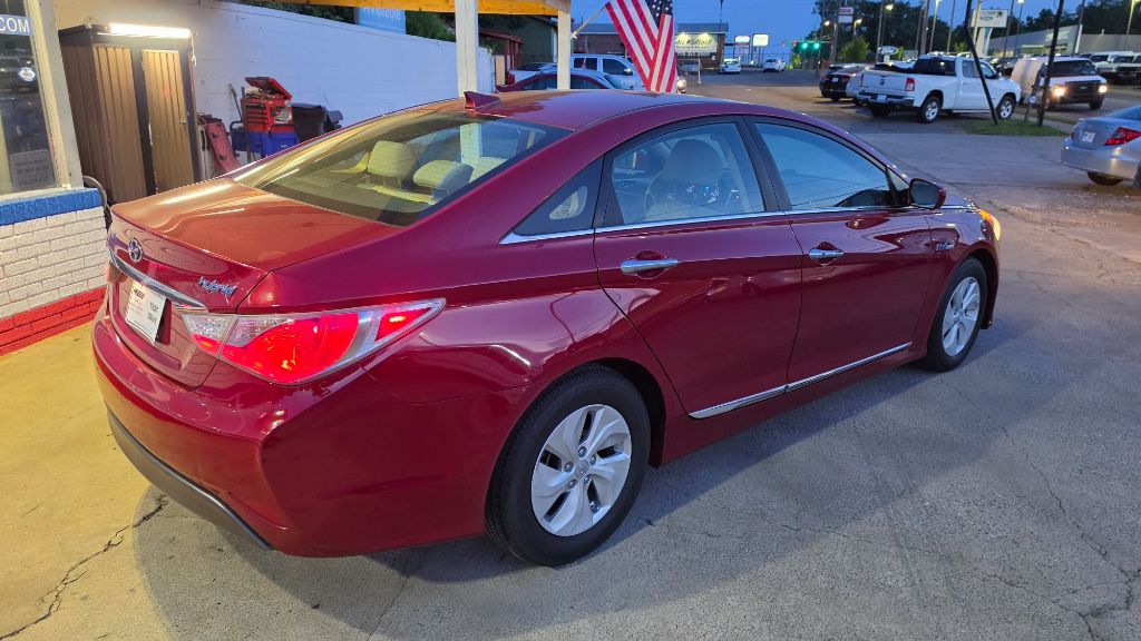 2014 Hyundai Sonata - $9,900
