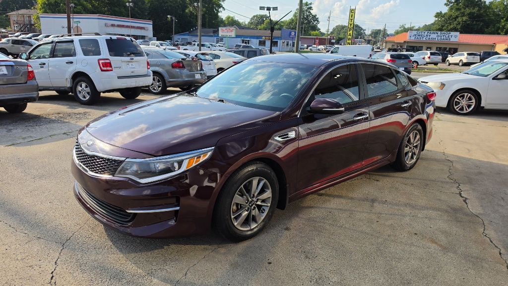 2016 Kia Optima - $8,900