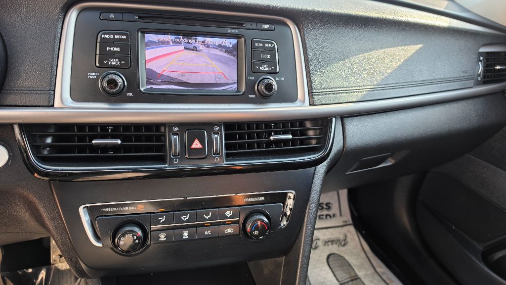 2016 Kia Optima - $8,900