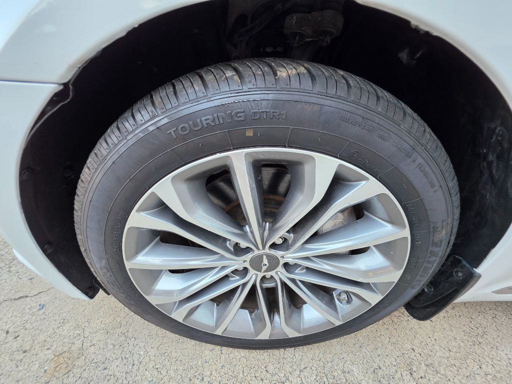 2016 Hyundai Genesis - $12,900