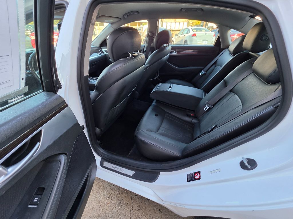 2016 Hyundai Genesis - $12,900