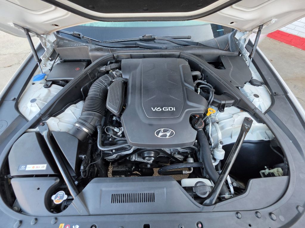 2016 Hyundai Genesis - $12,900