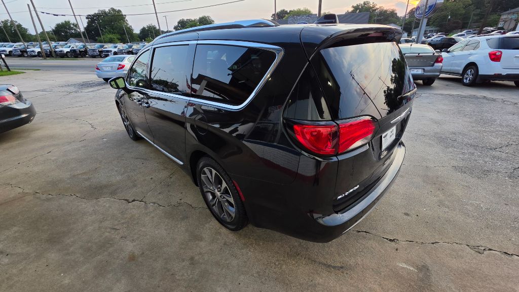 2018 Chrysler Pacifica - $11,900