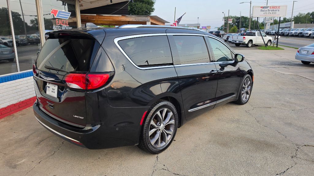 2018 Chrysler Pacifica - $11,900