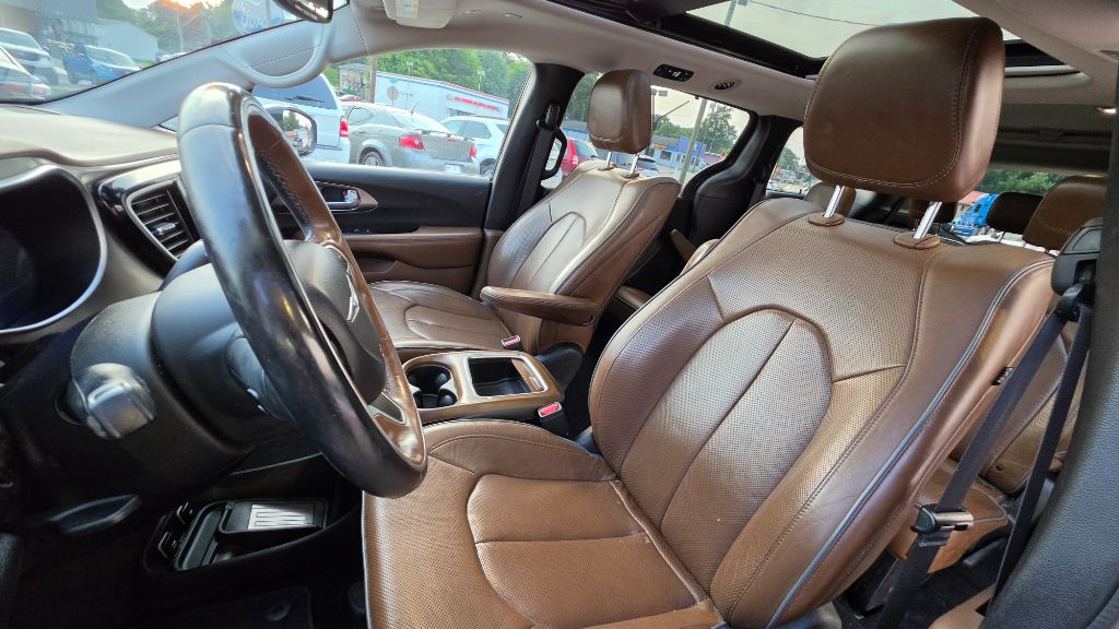 2018 Chrysler Pacifica - $11,900