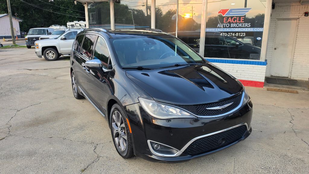 2018 Chrysler Pacifica - $11,900