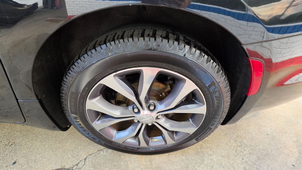 2018 Chrysler Pacifica - $11,900