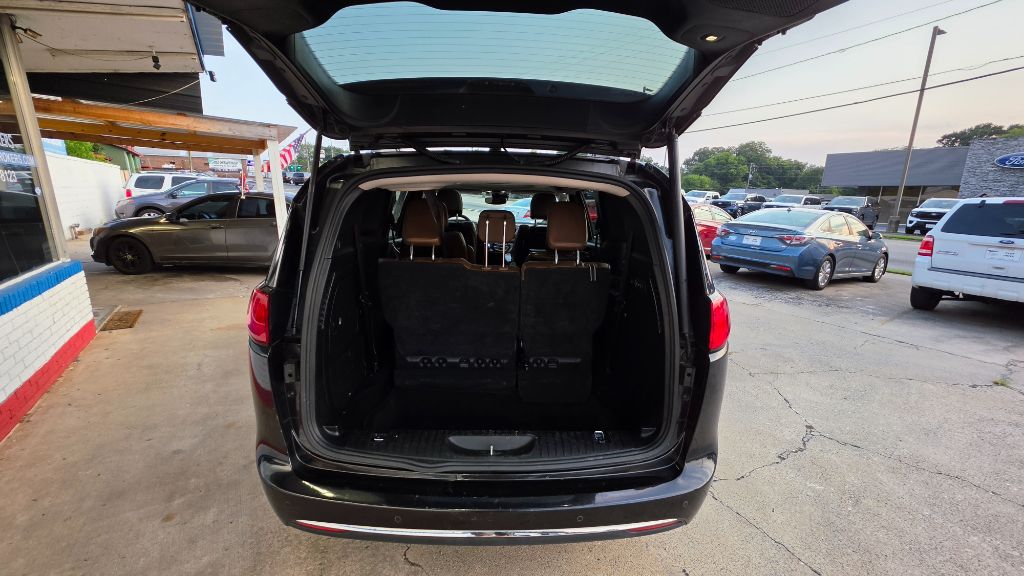 2018 Chrysler Pacifica - $11,900