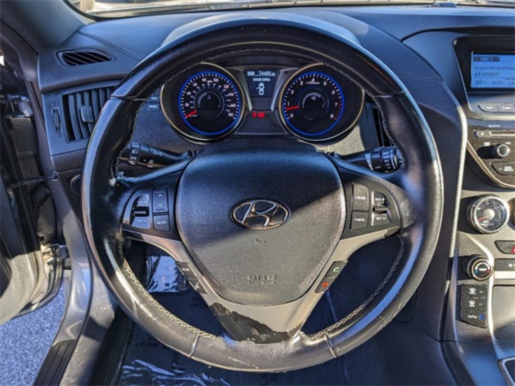 2015 Hyundai Genesis Coupe 3.8 photo