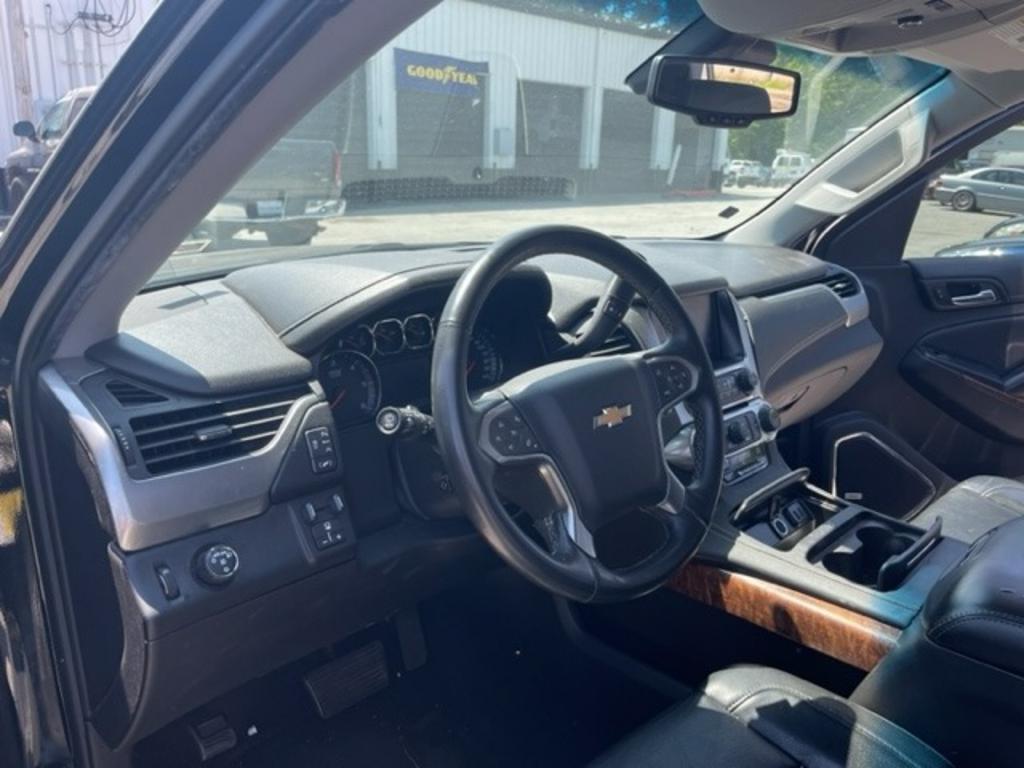 2016 Chevrolet Suburban 1500 LTZ photo