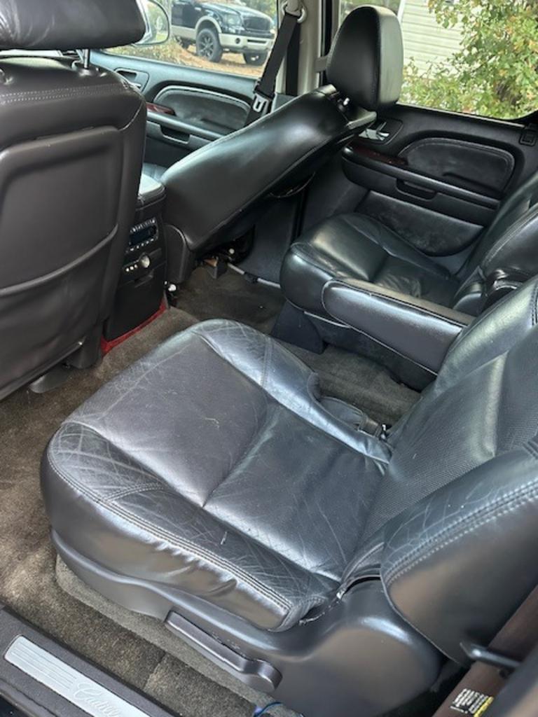 2007 Cadillac Escalade - $9,500