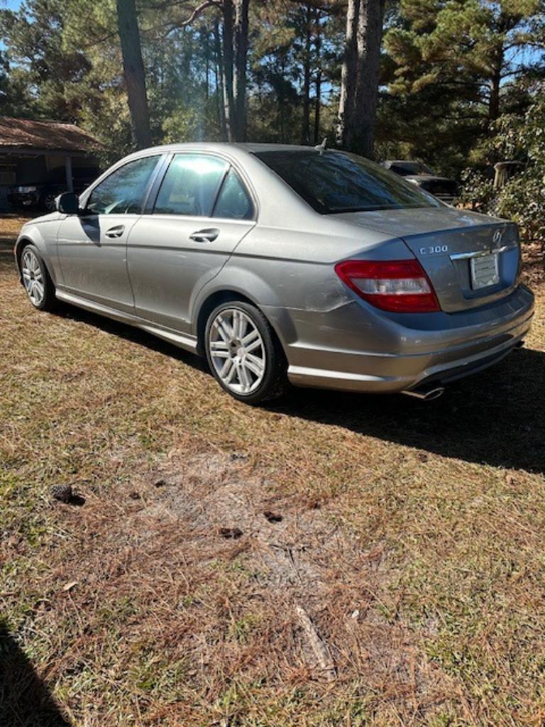 2012 Mercedes-Benz E-Class - $7,500