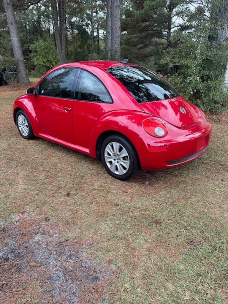 2009 Volkswagen Beetle - $5,800