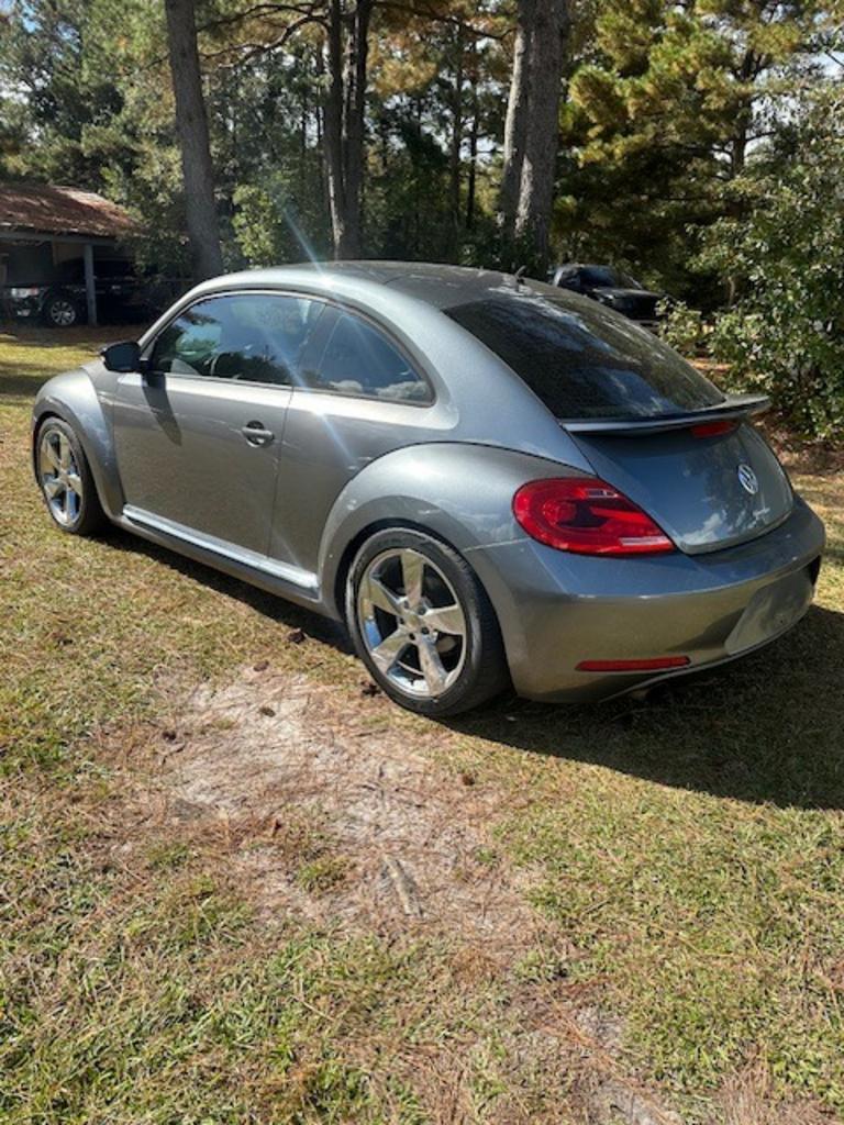 2012 Volkswagen Beetle Turbo PZEV photo