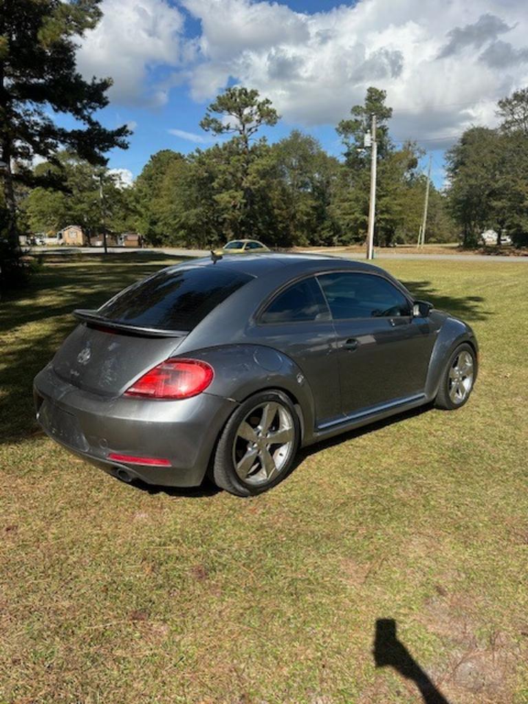 2012 Volkswagen Beetle Turbo PZEV photo