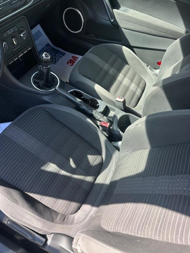 2012 Volkswagen Beetle - $6,500