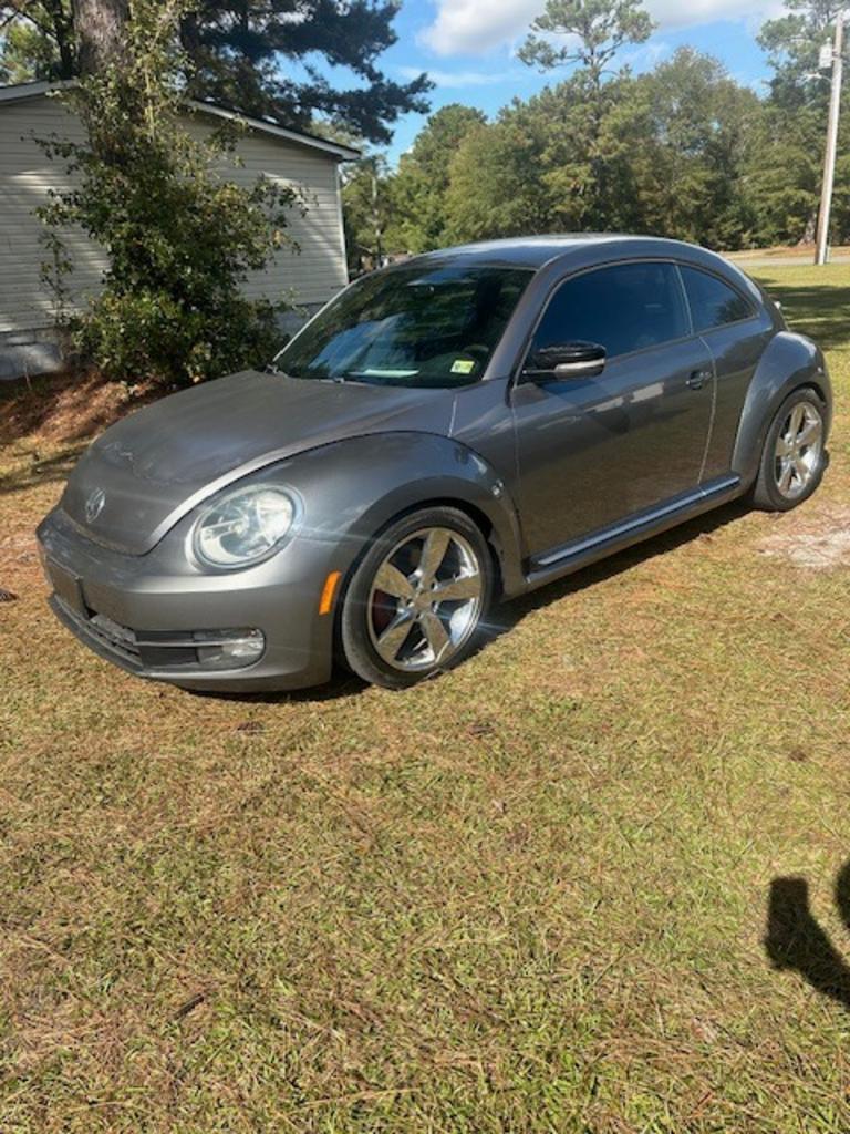 2012 Volkswagen Beetle Turbo PZEV photo