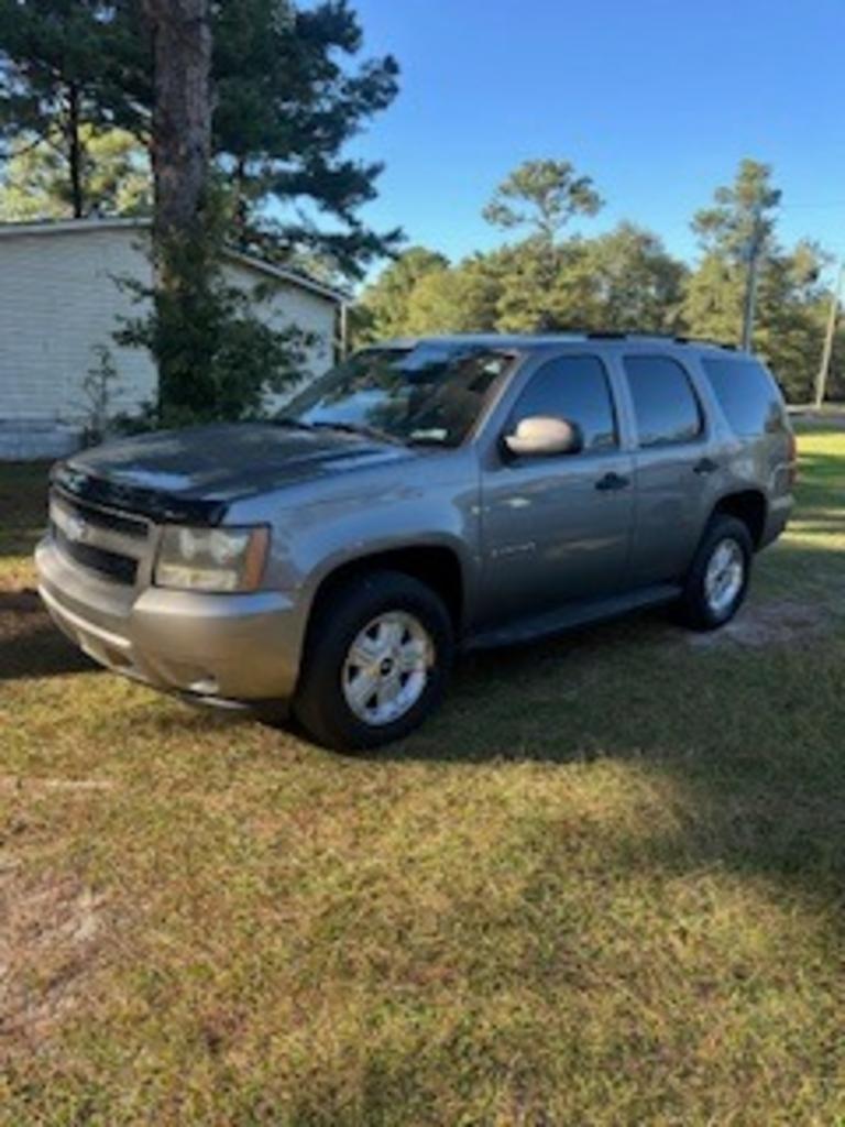 2007 Chevrolet Tahoe - $8,500