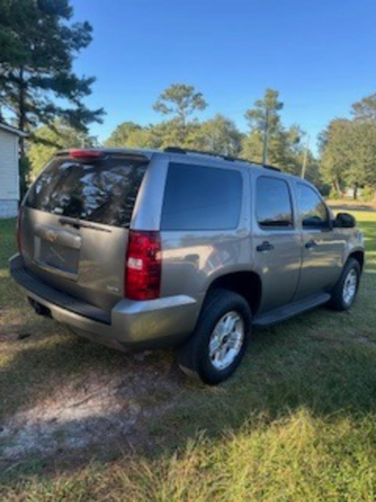 2007 Chevrolet Tahoe - $8,500