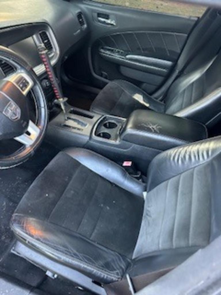 2011 Dodge Charger - $11,500