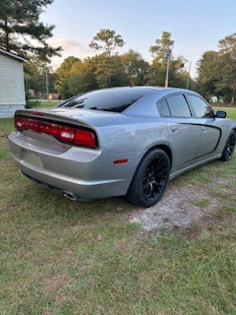 2011 Dodge Charger - $11,500