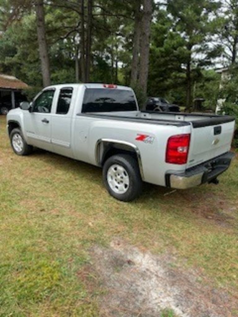 2011 Chevrolet Silverado - $11,500