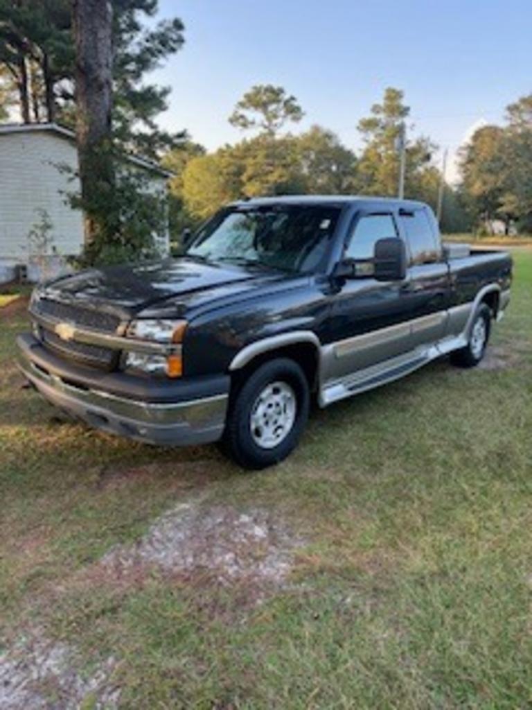 2003 Chevrolet Silverado - $11,500