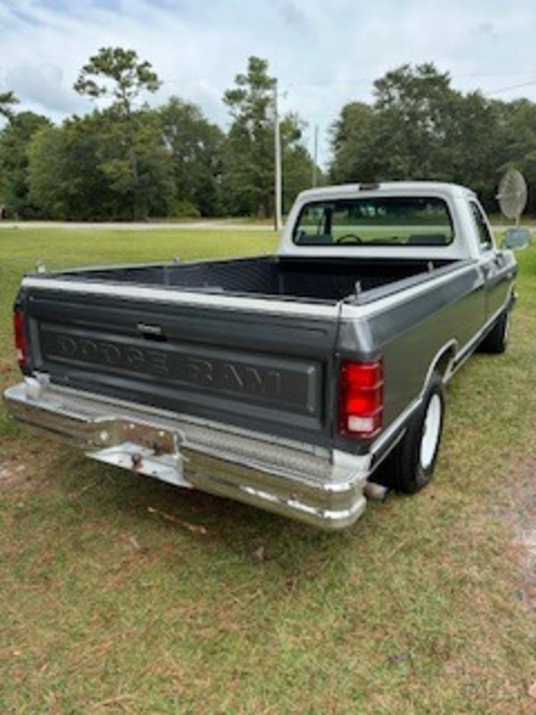 1990 Dodge D-series - $9,500