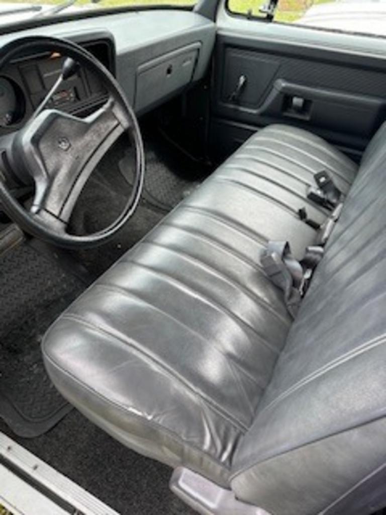 1990 Dodge D-series - $9,500