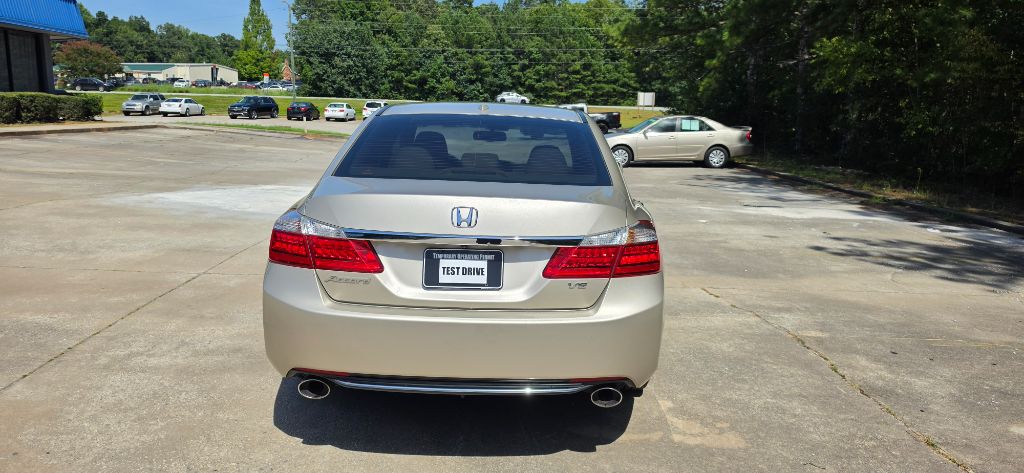 2013 Honda Accord - $10,995
