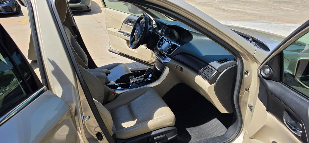 2013 Honda Accord - $10,995