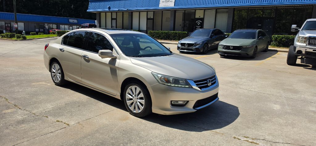 2013 Honda Accord - $10,995