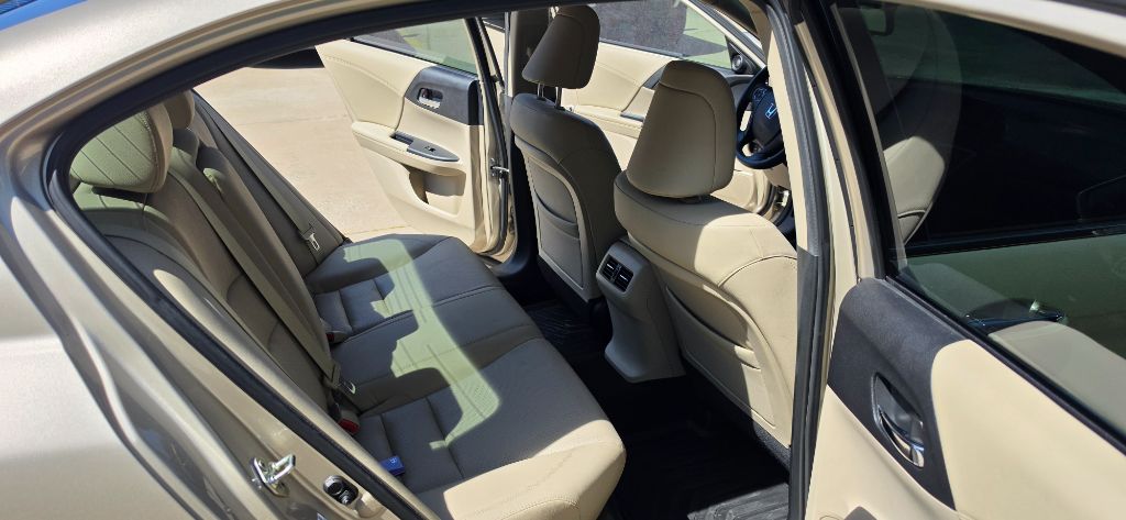 2013 Honda Accord - $10,995